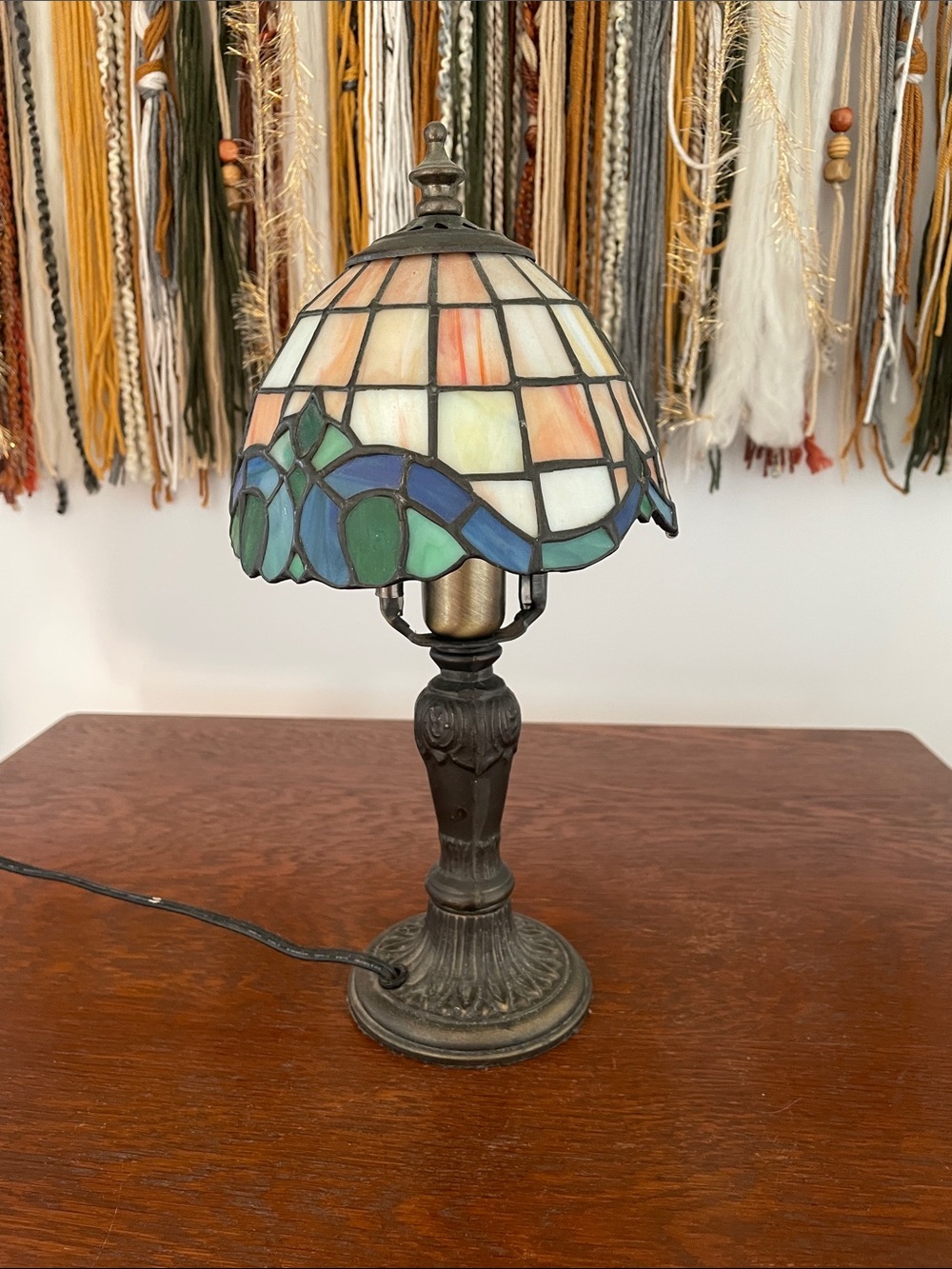 Tiffany-Style Stained Glass Table Lamp - Cream, Blue & Green